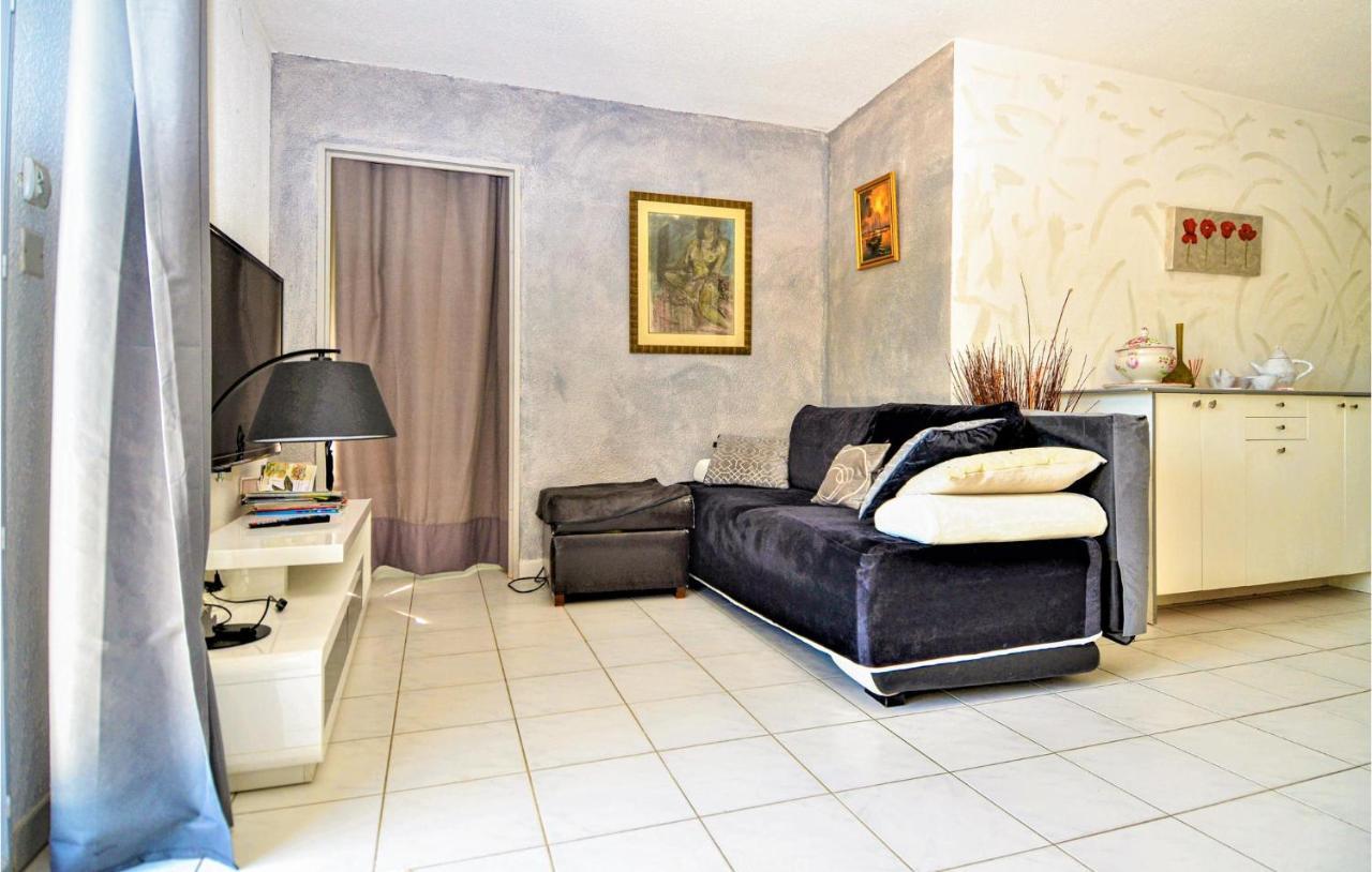 Lovely Apartment In Orange With Kitchen Exterior foto
