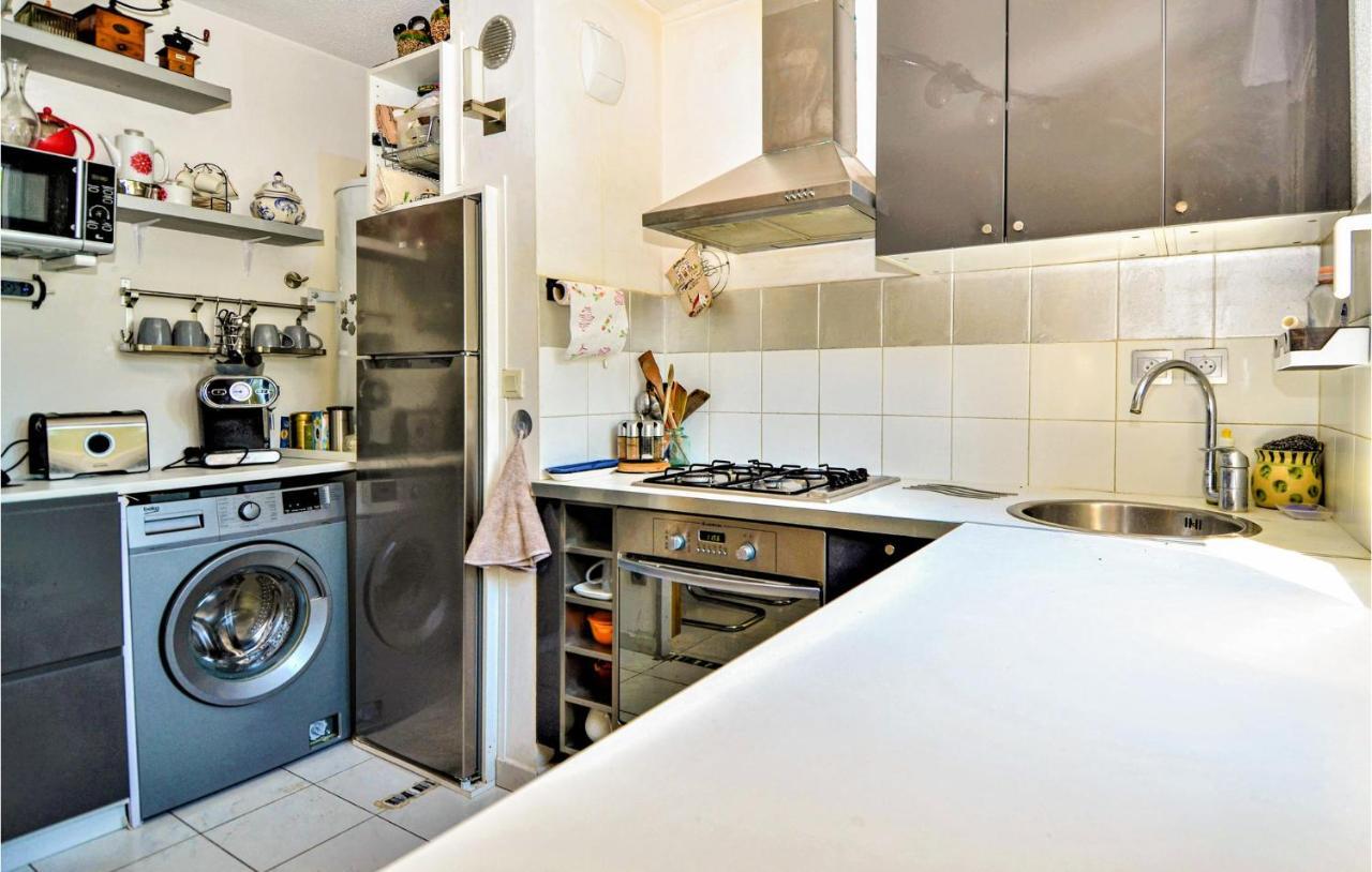 Lovely Apartment In Orange With Kitchen Exterior foto